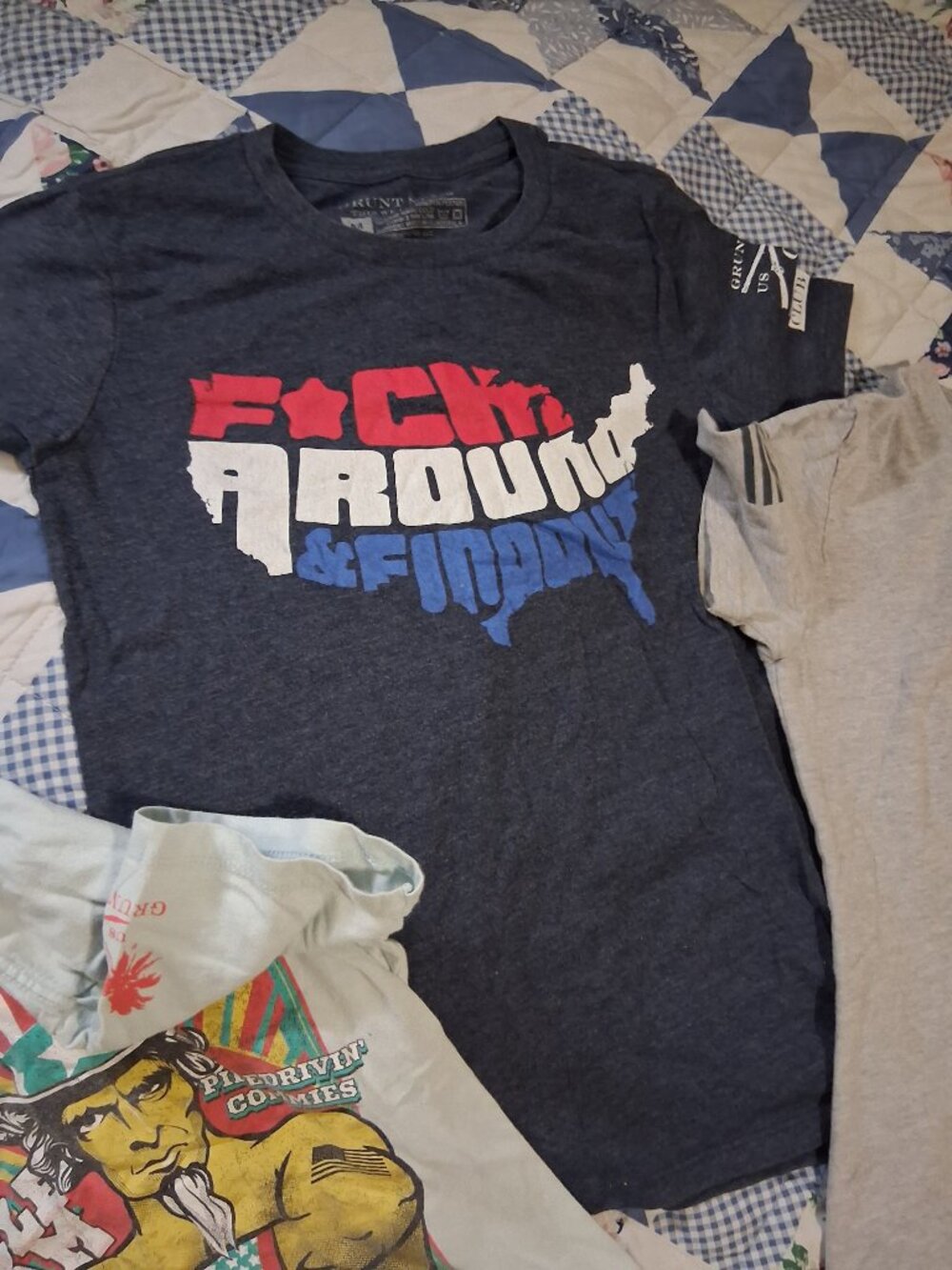Lot of 10 Women's med club grunt style shirts. - Picture 5 of 7